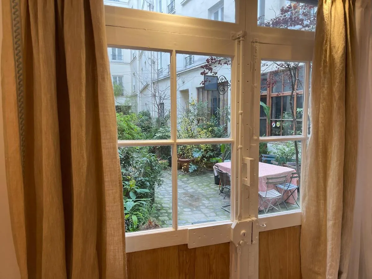 Chambres Studio Eleusis-Paris Apartment