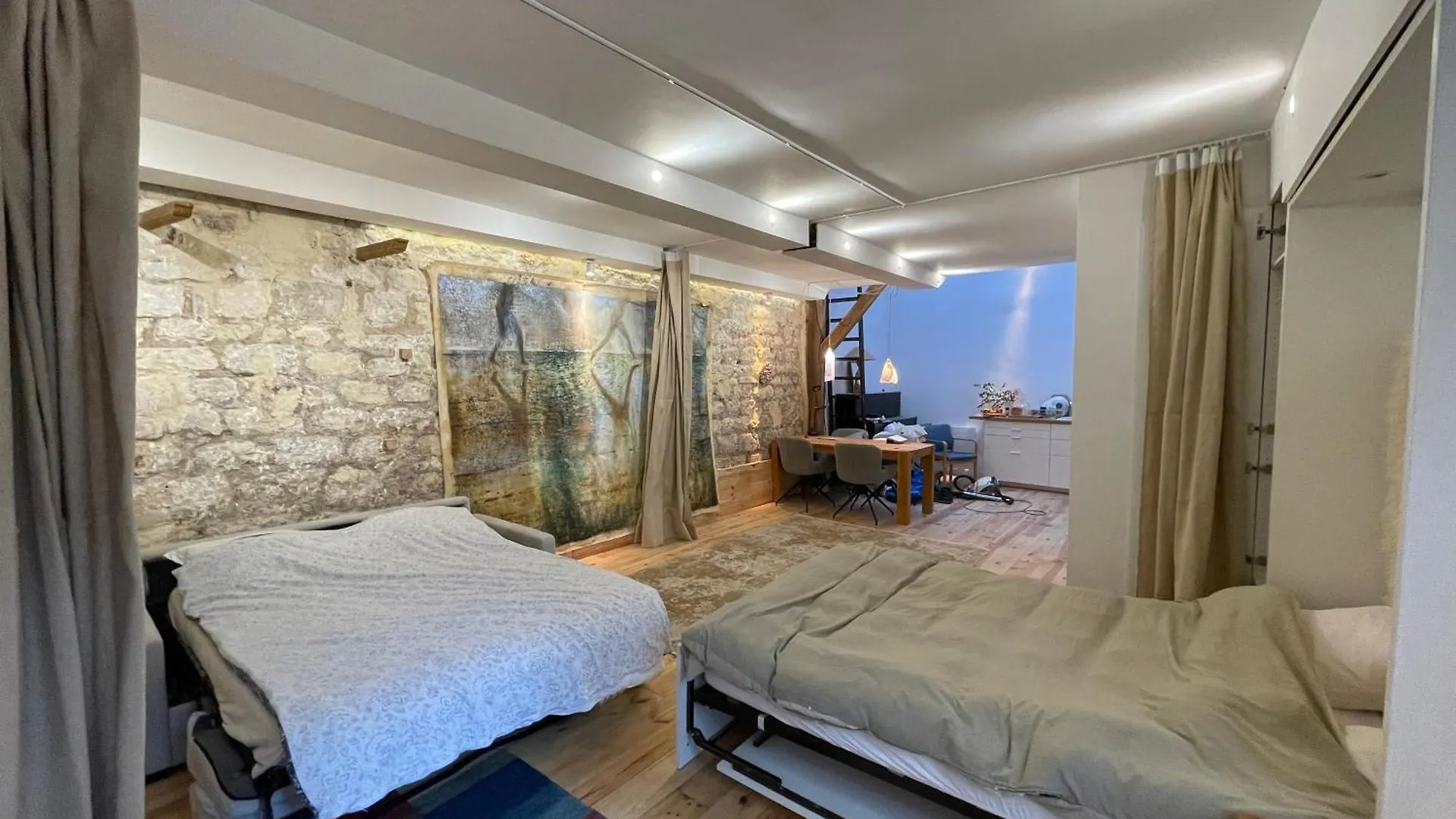 Chambres Studio Eleusis-Paris France