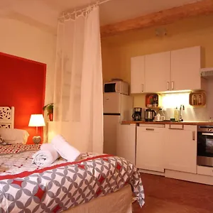 Le Coquelicot By Les Toits De Cocagne Appartement Cotignac